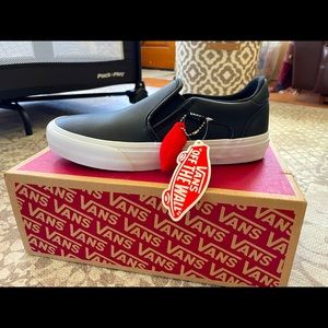 Vans Leather Asher Deluxe Comfort Slip On